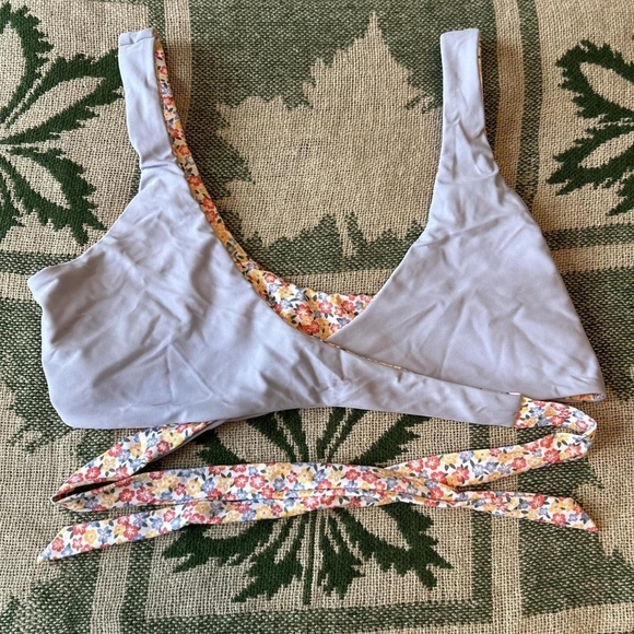 Women's multi Bikini-and-tankini-tops - Picture 3 of 3